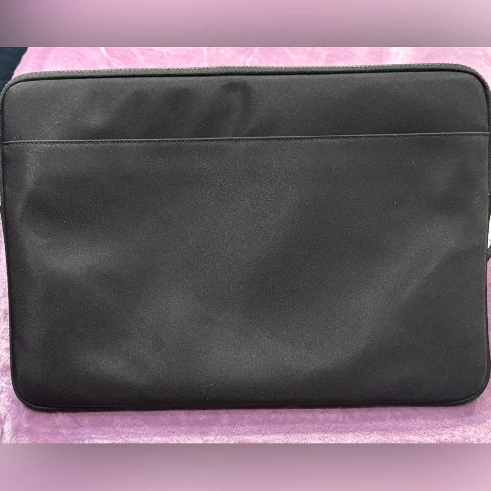NWT Kate Spade New York Disney Minnie Mouse Black Tablet Sleeve